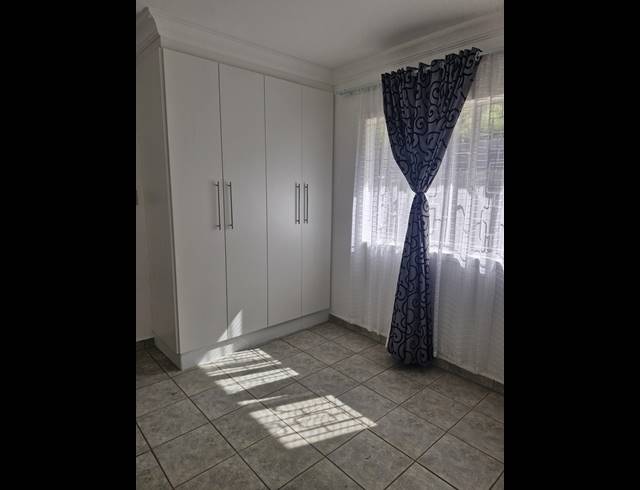 3 BEDROOM HOUSE FOR SALE IN BRINDHAVEN